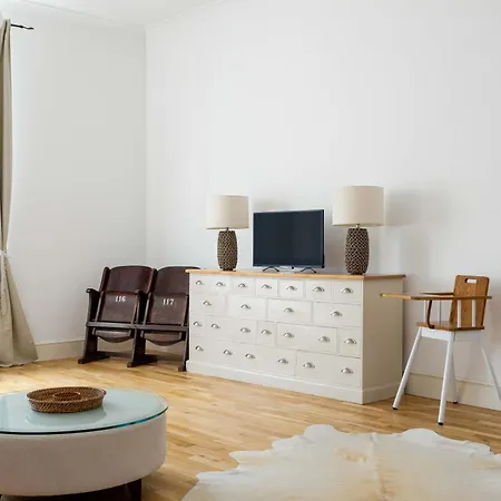 Elegantny Art Deco V Banskej Bystrici