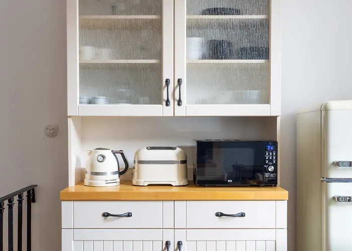 Elegantny Art Deco V Banskej Bystrici Apartman Besztercebánya